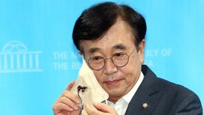 與서병수, 전국위 의장 사퇴…“소신 지키며 당에 불편 안 주려”