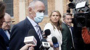 아내 죽이고 10대 제자와 동거…40년 전 미제사건 ‘팟캐스트’에 덜미