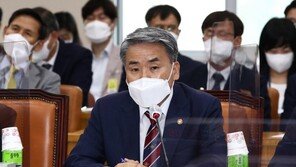 국방장관 “BTS 병역, 여론조사로 결정하겠다는 것 아냐”