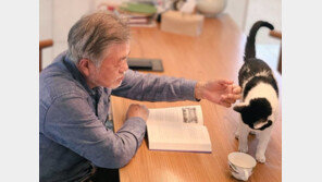 文 “서둘러 소개하고 싶은 책”…‘쇳밥일지’ 무슨 내용?