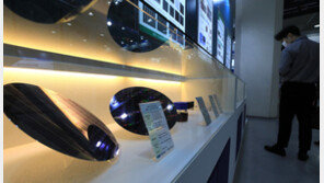 韓 수출 효자 반도체마저 흔들린다…26개월 만에 감소세 전환