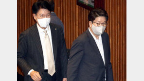 [단독]“대통령실에 윤핵관 비서들 가득 찼다” 