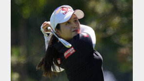 “첫 승만 남았다”…신인왕 노리는 최혜진, 다나오픈 1R 공동선두