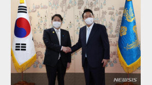 일본 외상 “尹 대통령, 한일관계 개선에 강한 의욕 표명” 평가