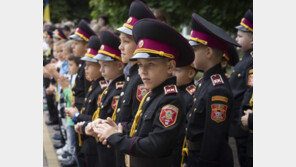 “우크라이나는 우리가 지킨다” 미래의 장교들 [퇴근길 한 컷]