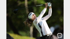 ‘버디만 10개’ 황정미, 생애 첫 우승 도전