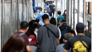 서울 확진 5일째 1만명대…사망자 나흘 연속 ‘두 자릿수’