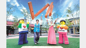 “첫 엔데믹 명절… 대형 윷 던지고 꽃신 만들며 한가위 즐겨요”