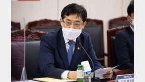 금융위원장 “‘15억원 초과 주택 주담대 금지 폐지’ 언젠간 논의해야”