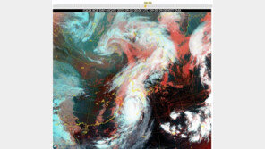 힌남노, 시속 33㎞로 빨라졌다…서귀포 240㎞ 앞까지 북상