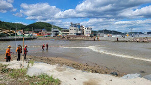 부산 기장군 앞바다 투망작업 하던 70대 실종…수색 중