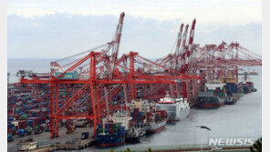 7월 경상수지 감소폭 역대 두번째…상품수지 10년만에 적자
