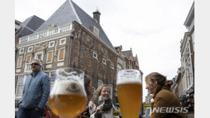 네덜란드, 세계 최초로 공공장소에서 육류 광고 금지 예정