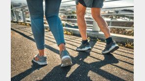 매일 1만보 힘들면…“3800보만 걸어도 치매 위험 25% 감소”