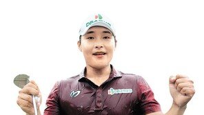 “코스는 낯설어도 3주 연속 웃는다”