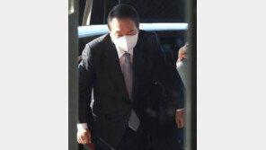 尹, ‘김건희 특검법’ 질문에 “지금 신경 쓸 상황 아냐”