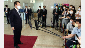 尹대통령 “거리두기 없는 명절, 가족들과 즐거운 시간 갖길”