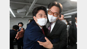 “반핵관인가” 공세에 ‘밈’으로 받아친 李…‘정진석 비대위’ 순항 미지수