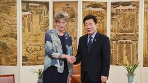 김진표 의장, 스티븐스 前주한미대사에 인플레법 우려 전해