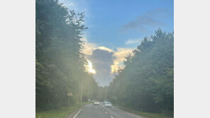 “하늘에 여왕님이”…서거 후 영국에 뜬 ‘엘리자베스 2세’ 구름