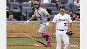 푸홀스, 이틀연속 홈런포…MLB 통산 홈런 4위로