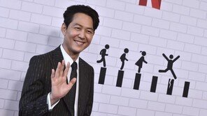 오늘 ‘오겜’은 역사를 쓴다…에미 시상식 수상 도전