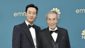 ‘오겜’ 오영수·박해수·정호연, 에미상 수상 불발…남우주연상·작품상에 기대 