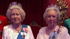 英 여왕 닮은꼴로 TV·영화 34년 활동 여성 “나도 은퇴”