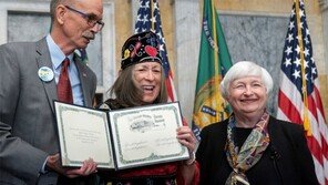 첫 원주민 출신 ‘美 신임 재무관’