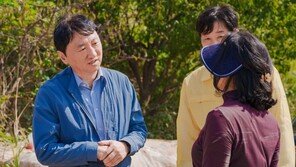 권준학 농협은행장, 경주 기업체 및 농가에 위문품 전달…태풍피해 지원