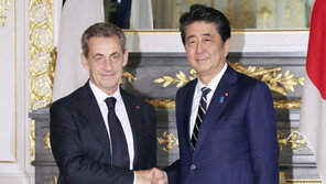 佛, 아베 국장에 마크롱 대신 사르코지 전 대통령 보내기로