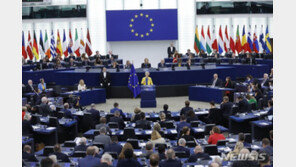 EU “돈많이 번 에너지기업에서 195조원 환수해 가계지원”