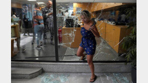 ‘장난감총’ 은행강도, 레바논서 영웅 됐다