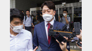 이준석 “與, 대통령 순방중 제명 나설 것”… 與 “국민도 이젠 지쳐”
