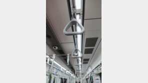 지하철서 흉기 들고 “자리에서 나와”…고교생 위협한 50대