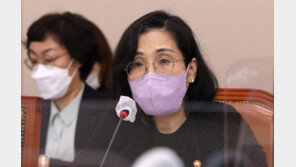 비극 터지자 움직인 국회…‘스토킹 피해자 보호법’ 150일만에 논의