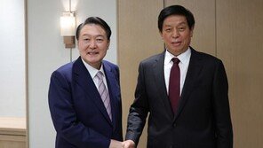 尹대통령, 中서열 3위 리잔수 접견…“한중 공동이익 확대해 나가길”
