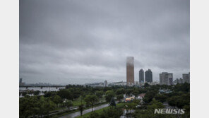 전국이 대체로 흐림. 제주도, 남해안 한때 비…서울 23~29도, 부산 23~28도