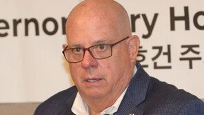 호건 “IRA, 중간선거 전 뒤집기 어려워…선거 후 타협 논의”