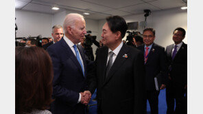 尹대통령 ‘세일즈맨’ 된다…5박7일 경제외교 돌입