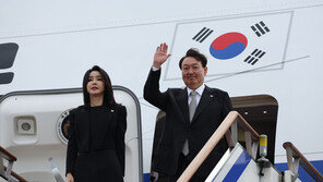 尹대통령 부부, 5박7일 영국·미국·캐나다 순방 출국