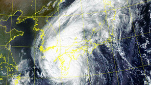 ‘매우 강’ 태풍 난마돌 북상…‘힌남노 관통’ 부산-포항 등 초긴장