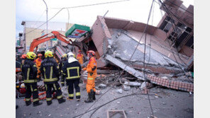 대만 규모 6.8 강진… 건물-다리 무너지고 열차 탈선 피해 속출