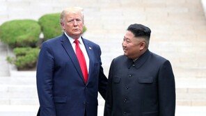김정은, 트럼프에 보낸 친서엔 “文 과도한 관심…각하와 협상 희망”
