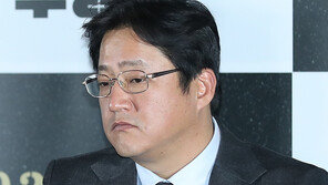 “앞차가 안 움직여” 배우 곽도원 음주운전 적발…신호대기 중 잠들어