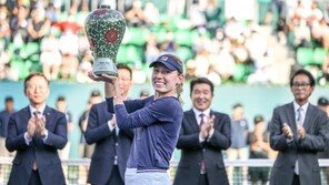 알렉산드로바, 코리아오픈 테니스 첫 우승…“서울 좋아 오래 머물고 싶었다”