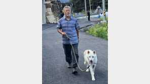 이번에도 베스트셀러 공식 통할까…文, 퇴임후 9번째 책 ‘우주 시대에~’추천