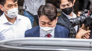 경찰, 이준석 재소환도 검토…“종합적인 수사 상황서 판단”