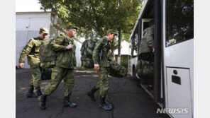 “러, 징집병 3개 대대 우크라 배치”…강제징집 불만 총격 사건 발생