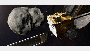 돌진 소행성 막아라…NASA 우주선 충돌 ‘지구방어 실험’ 성공